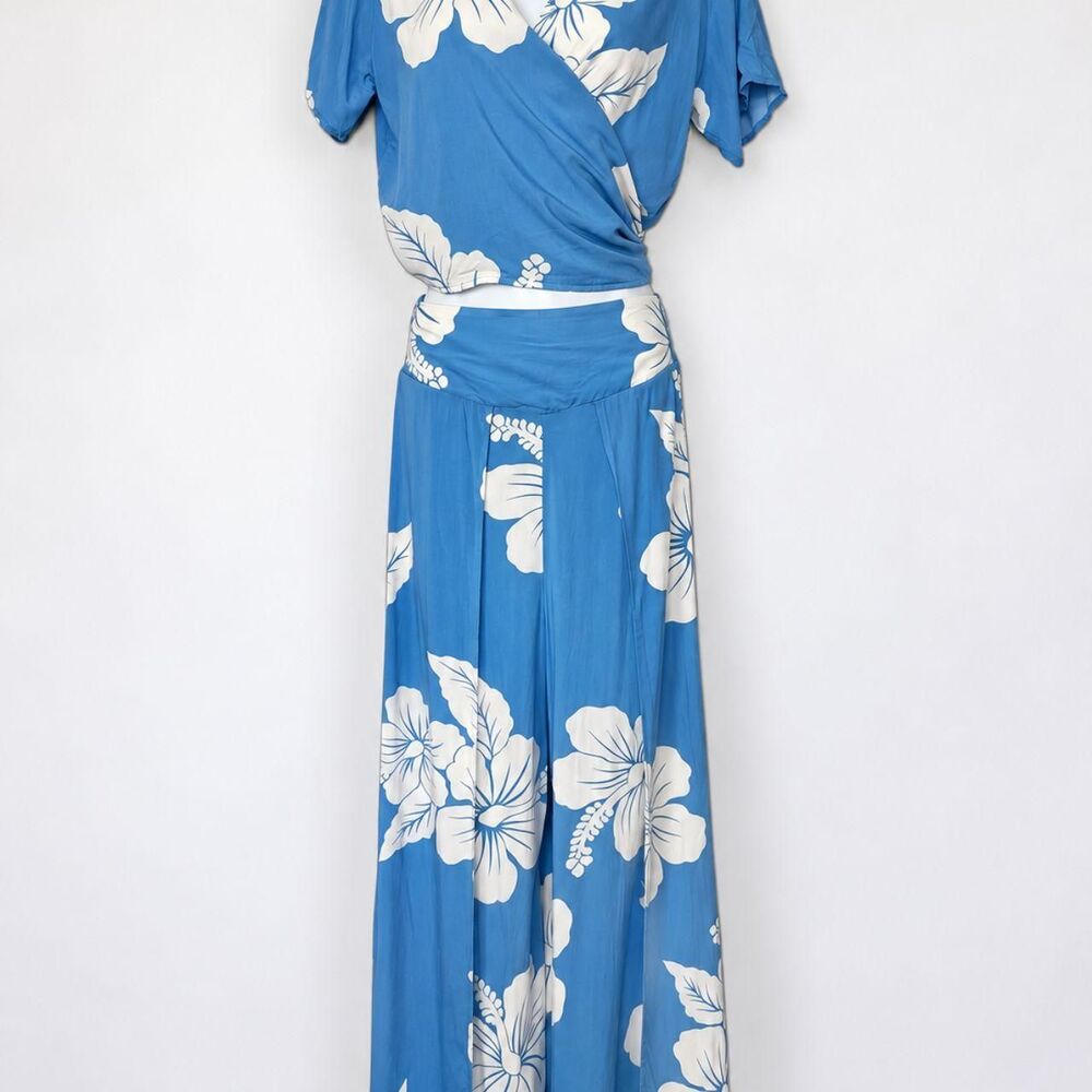 Favant Women's Blue and White Jumpsuit